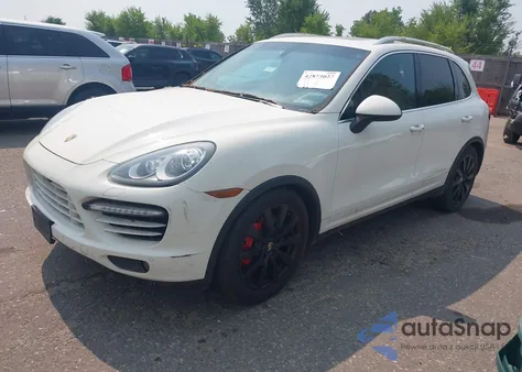 2011 Porsche Cayenne Turbo z USA, uszkodzony, nr VIN WP1AC2A28BLA83894